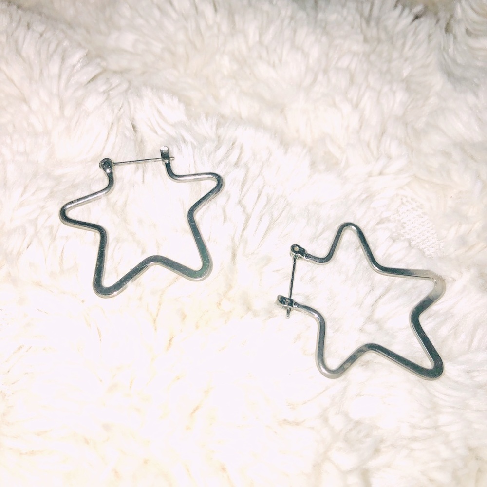 Star shaped earrings
